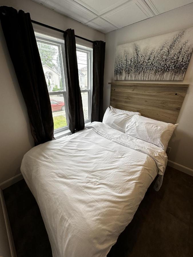 Le Chambreur Rouyn Exterior photo